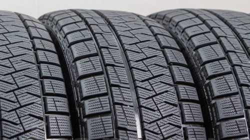 Pirelli Ice Asimmetrico