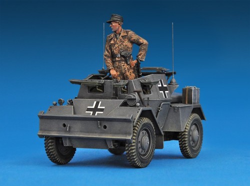 MiniArt Dingo Mk.II Scout Car w/Crew (1:35)