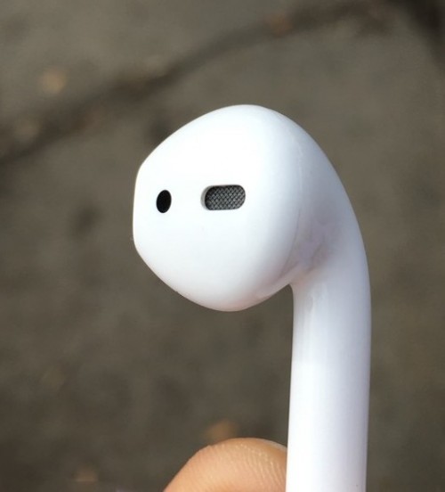 Apple AirPods