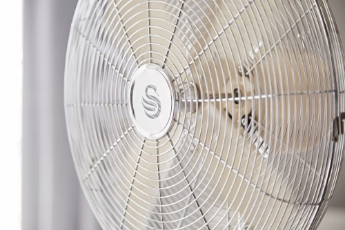 SWAN Retro 16 Inch Stand Fan