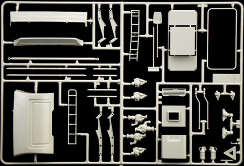 ITALERI Volvo F12 Intercooler Low Roof with Accessories (1:2