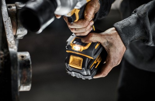 DeWALT DCF961N