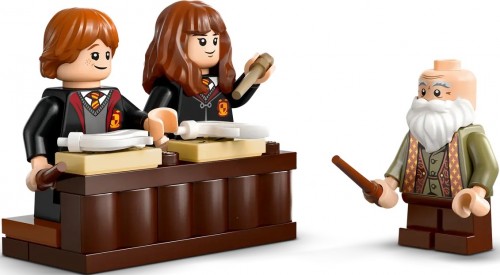 Lego Hogwarts Castle Charms Class 76442