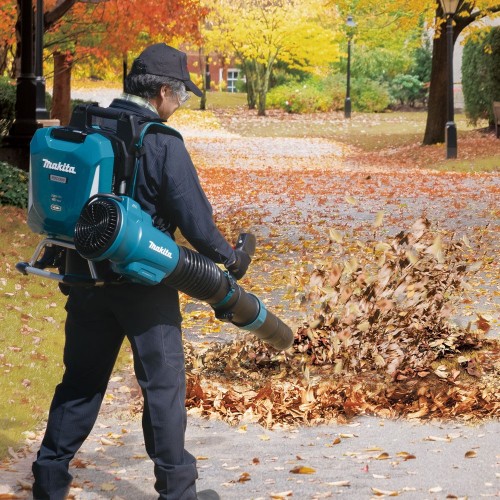 Makita UB004CZ