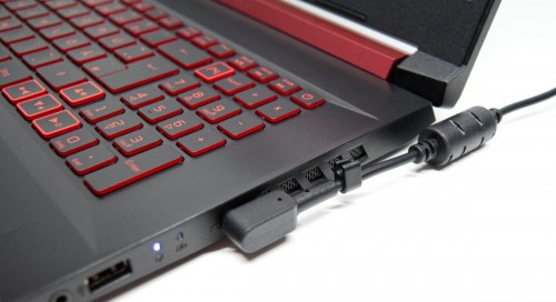 Acer Nitro 5 AN517-51