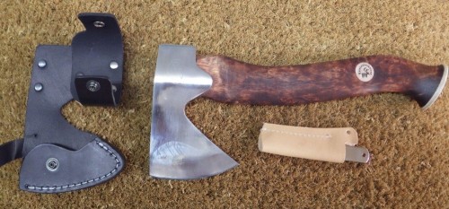 Karesuandokniven Hunters Axe Large dark birch (4014)