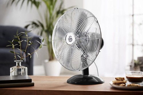 SWAN Retro 12 Inch Desk Fan