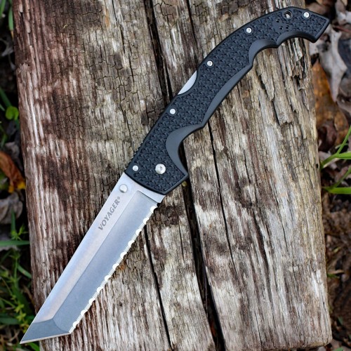 Cold Steel Voyager XL Tanto Serrated 10A