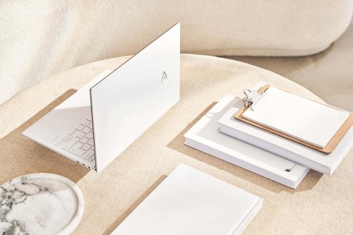 Asus Zenbook S 13 OLED UM5302LA