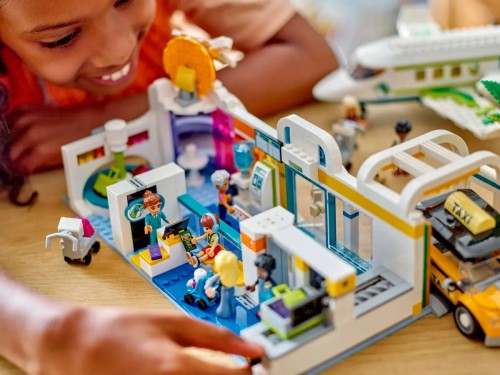 Lego Heartlake City Airport and Airplane 42656