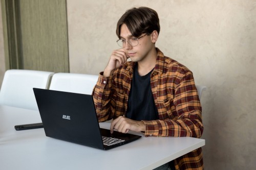 2E Imaginary 15 NL57AU