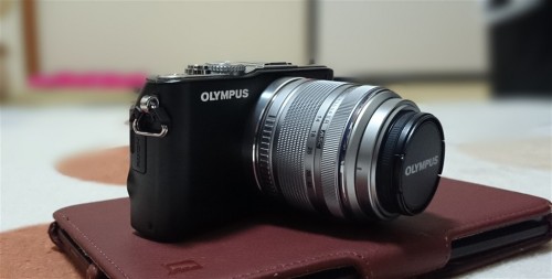 Olympus 14-42mm 1:3.5-5.6 II R