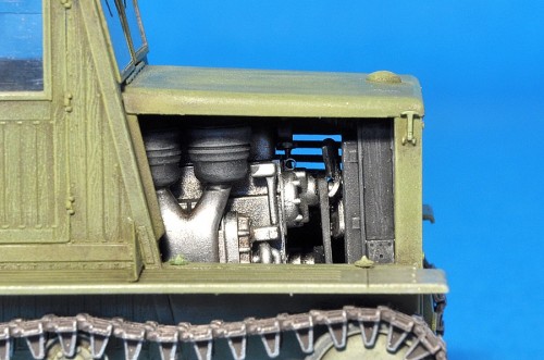 MiniArt Ya-12 Soviet Artillery Tractor (1:35)