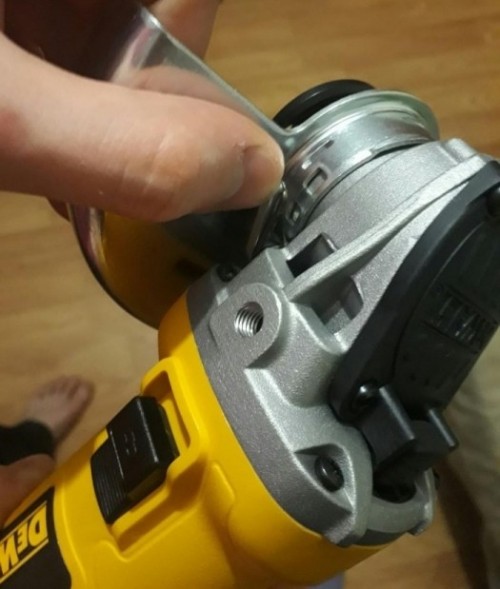 DeWALT DWE4057