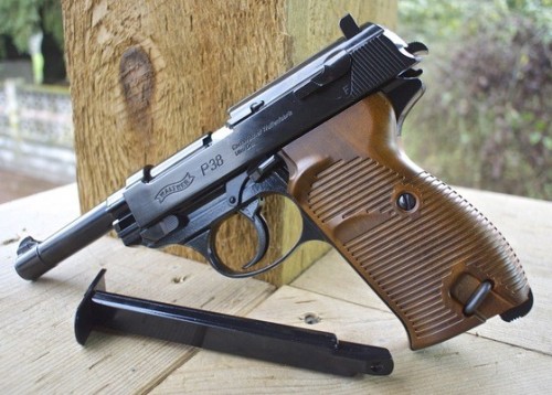 Umarex Walther P38