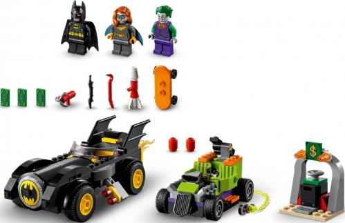 Lego Batman vs The Joker Batmobile Chase 76180