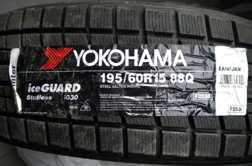 Yokohama Ice Guard IG30