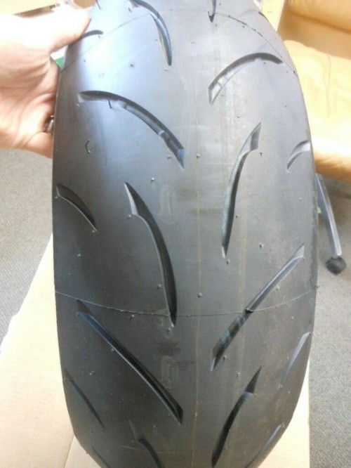 Bridgestone Battlax BT-015