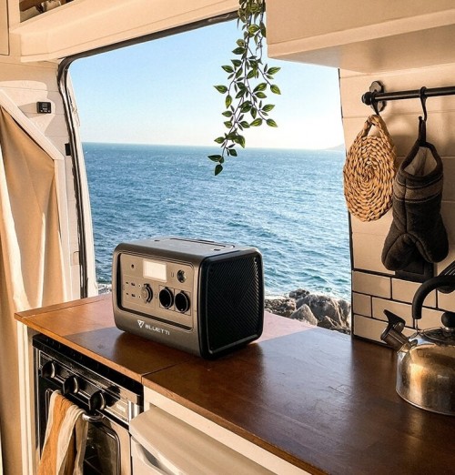 BLUETTI PowerOak EB70