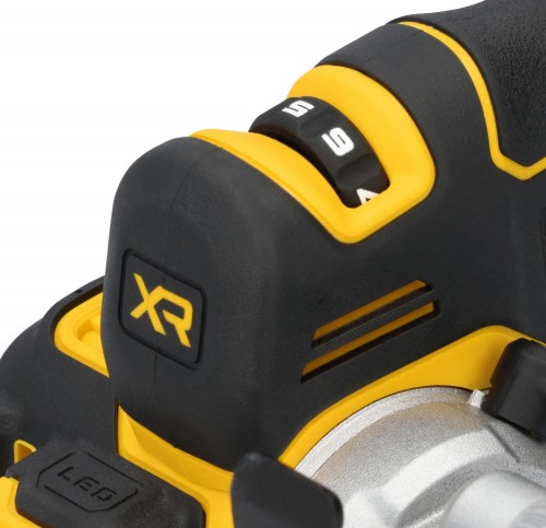 DeWALT DCM200B