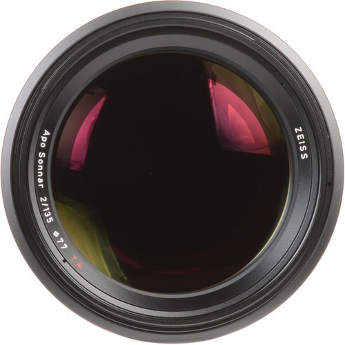 Carl Zeiss 135mm f/2.0 Milvus