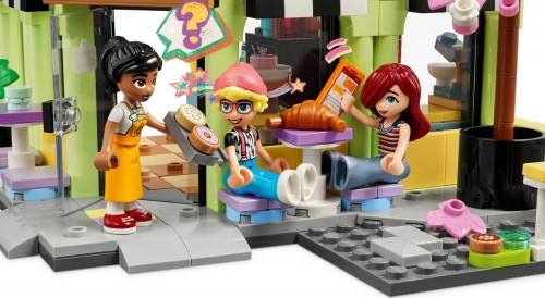 Lego Heartlake City Cafe 42618