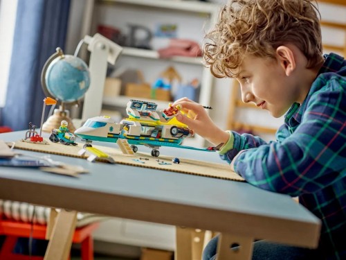 Lego Emergency Air Ambulance Airplane 60465