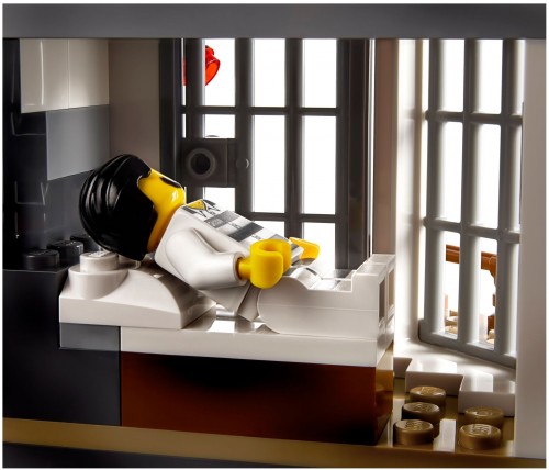 Lego Mountain Police Headquarters 60174