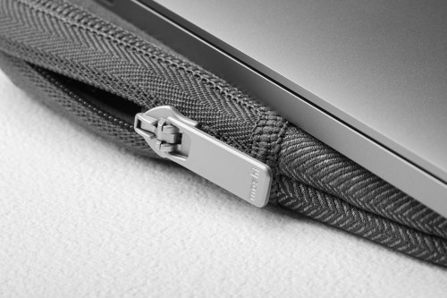 Moshi Pluma Laptop Sleeve for MacBook Pro 16