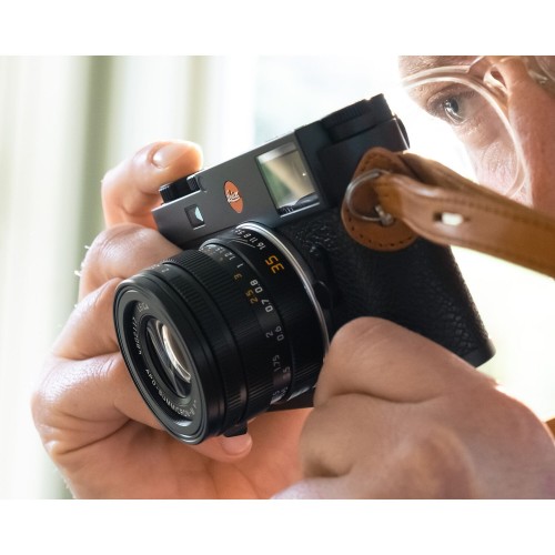 Leica M11