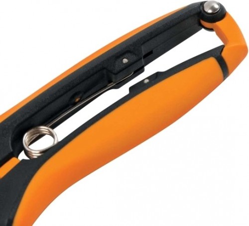 Fiskars Solid SP160