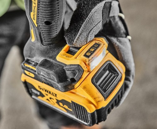 DeWALT DCD800P2T