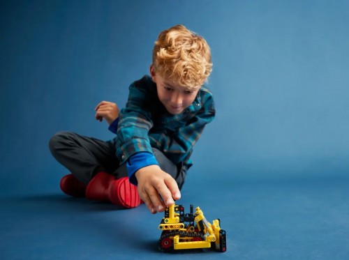 Lego Heavy-Duty Bulldozer 42163