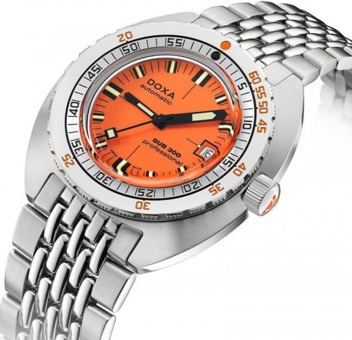 DOXA SUB 300 Professional 821.10.351.10