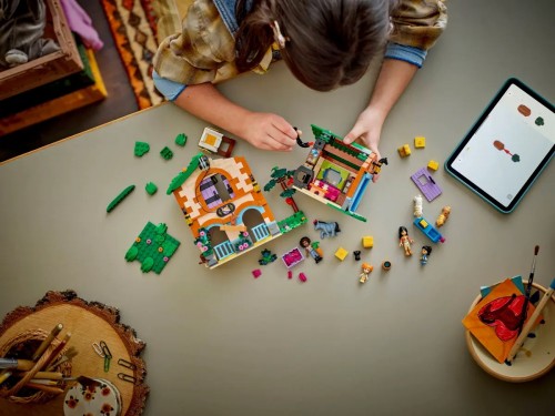 Lego Pony Ranch and Stable 42654