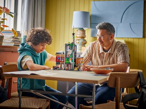 Lego Spider-Man vs Oscorp 76324