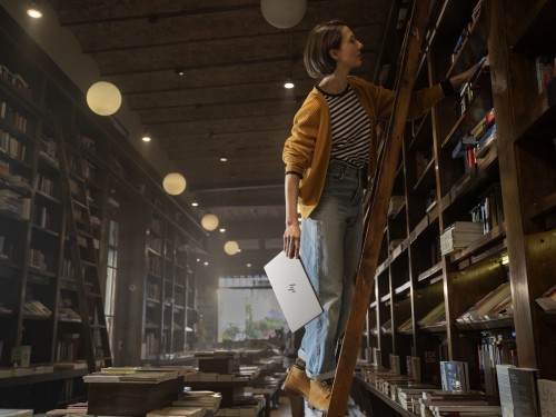 HP OmniBook 7 14-fs0000