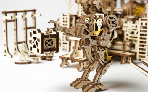 UGears Robot Factory 70039