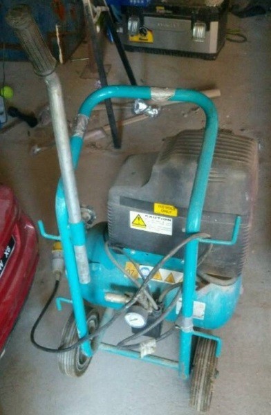 Makita AC1300