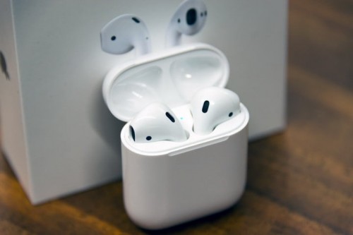 Apple AirPods