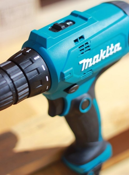 Makita DF0300