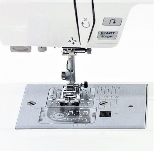 Janome Quality Fashion 7600