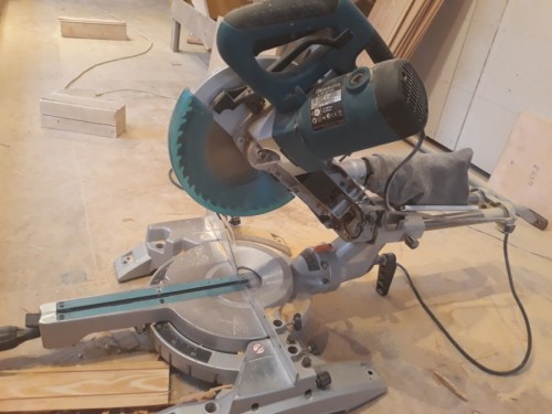 Makita LS1018L