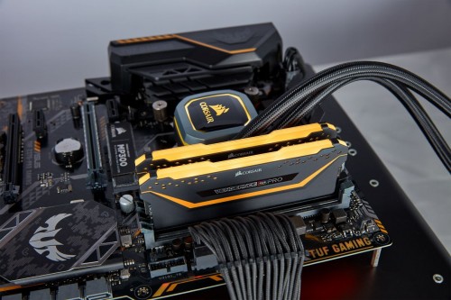 Corsair Vengeance RGB Pro TUF DDR4 2x8Gb