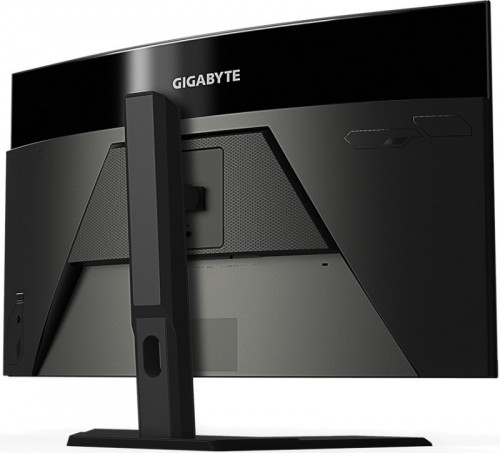 Gigabyte M32UC