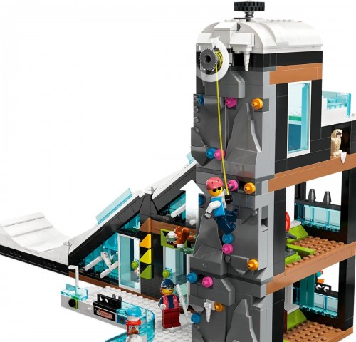 Lego Ski and Climbing Center 60366