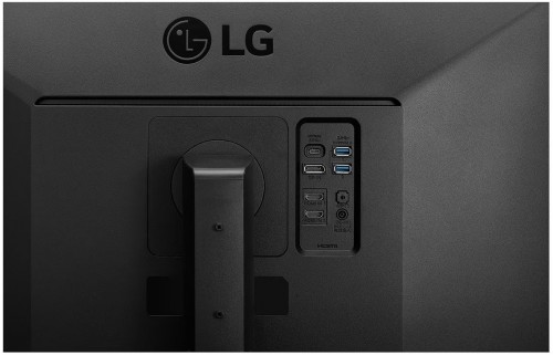 LG 27UK670P