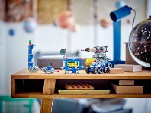 Lego Micro Rocket Launchpad 40712