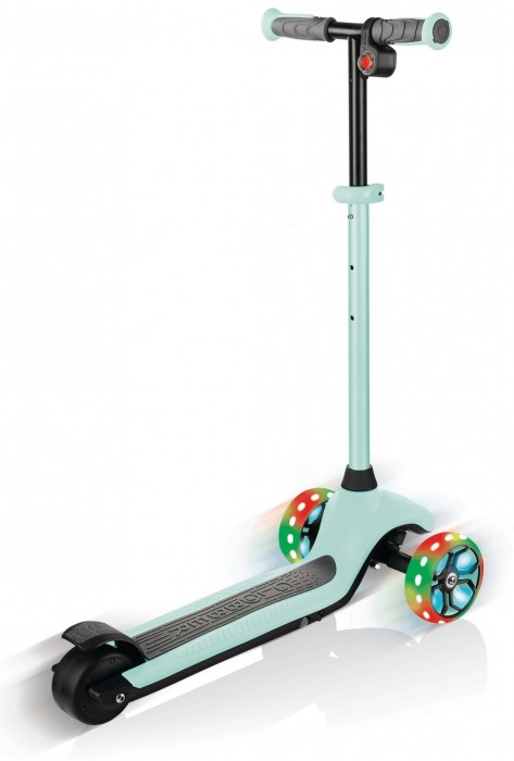 Globber E-Motion 4 Plus