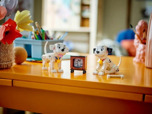 Lego Lucky and Penny 101 Dalmatians Puppies 43271